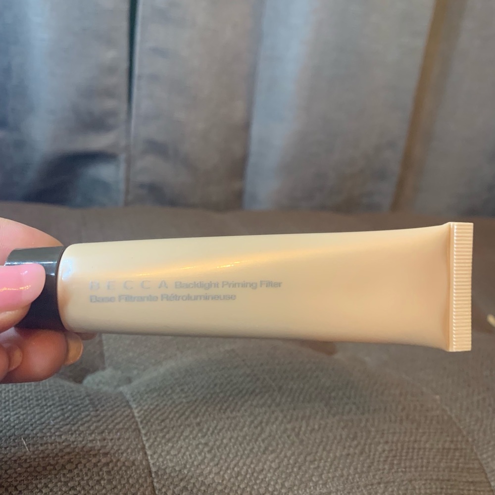 Becca backlight priming filter